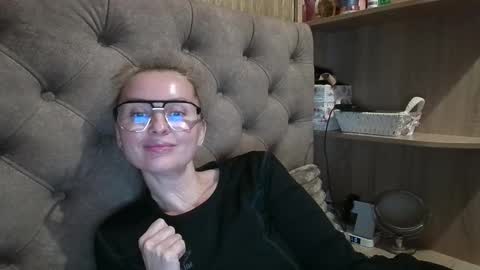 Amelia online show from October 2025 06:30:02 PM