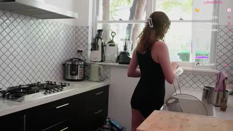 BELLE   online show from October 2025 04:05:02 AM