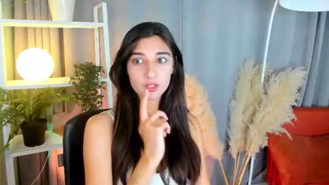 Snapshot of bellecerise_ chatting on July 2026 02:08:02 PM Bella online show from July 2026 02:08:02 PM