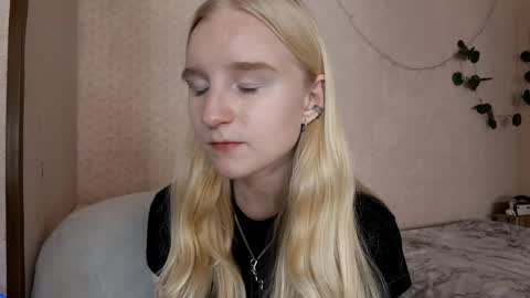 bellemellody online show from June 2026 05:22:01 AM