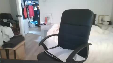 Snapshot of bellequeue19758 chatting on November 2025 11:10:02 AM bellequeue19758 online show from November 2025 11:10:02 AM