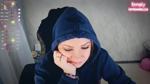 Your Annabelle Wolf  online show from November 2025 11:35:01 AM