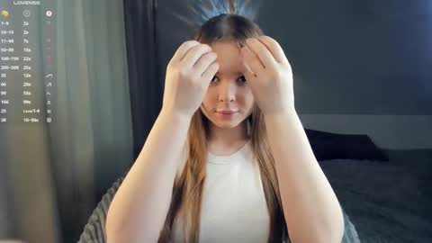 Snapshot of bellidream chatting on September 2025 06:13:02 PM Bella online show from September 2025 06:13:02 PM