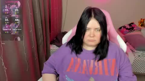 LinaBoo online show from March 2026 04:38:02 AM