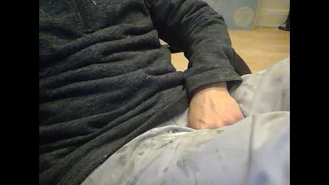 Snapshot of bemichel chatting on October 2025 04:29:02 PM jaimetout online show from October 2025 04:29:02 PM