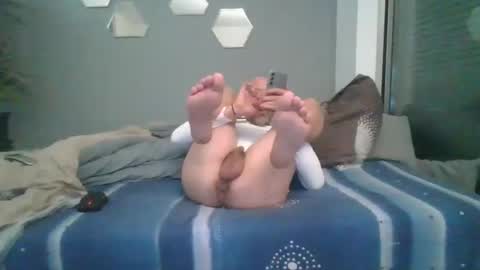 benbare13 online show from February 2025 10:01:01 PM