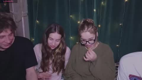 KENDALL  NATHAN online show from February 2026 06:13:02 PM