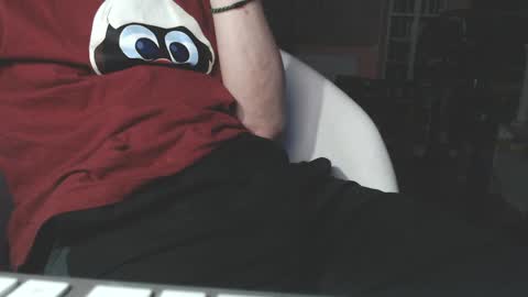 benijamin online show from May 2026 09:22:01 PM