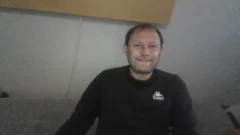 Snapshot of benizio_ chatting on May 2026 10:12:02 AM benizio online show from May 2026 10:12:02 AM
