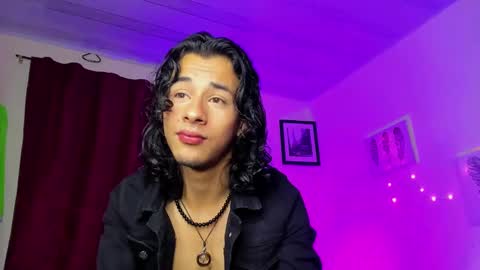 benjamin_fiore online show from December 2024 07:06:02 AM