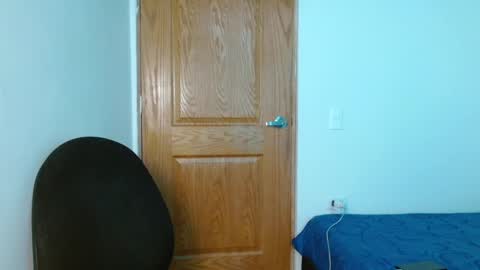 benjamin_isaac online show from February 2025 12:37:01 PM