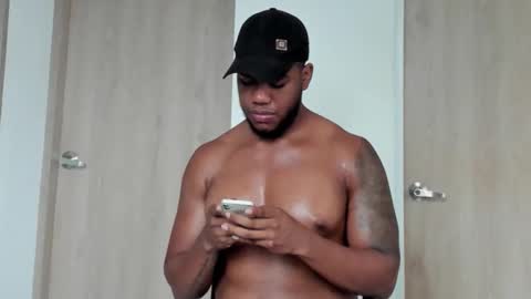 Snapshot of benjaminsr chatting on May 2026 10:08:02 PM BEJAMIN online show from May 2026 10:08:02 PM
