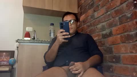 Benn  online show from October 2025 07:01:02 PM