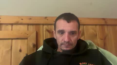 Snapshot of bennymn chatting on April 2026 03:06:01 PM benny and innocentvixon online show from April 2026 03:06:01 PM