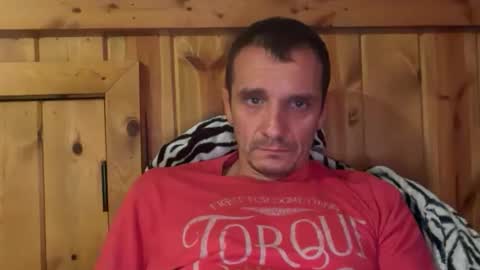 Snapshot of bennymn chatting on May 2026 06:27:01 PM benny and innocentvixon online show from May 2026 06:27:01 PM
