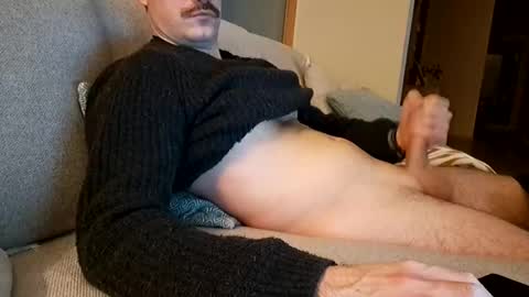 Snapshot of benoitgmx12 chatting on February 2026 08:49:02 PM benoitgmx12 online show from February 2026 08:49:02 PM