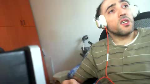 bentish online show from November 2025 09:42:02 AM