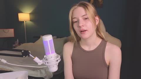 Snapshot of benty_bunny chatting on February 2025 11:21:01 AM Alice online show from February 2025 11:21:01 AM