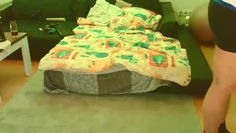 Benutzmich0800 online show from December 2024 08:38:02 PM