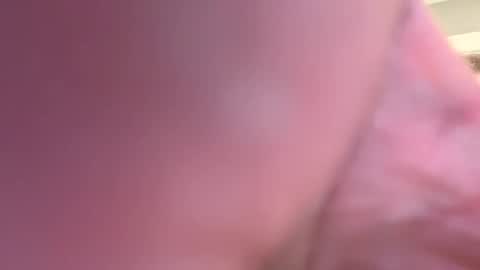 Snapshot of benz10001 chatting on November 2025 02:38:01 PM benz10001 online show from November 2025 02:38:01 PM