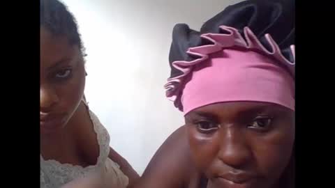 Snapshot of berbiexcunt chatting on November 2025 09:09:01 AM berbiexcunt online show from November 2025 09:09:01 AM