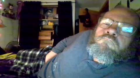 bergeeric1970 online show from April 2026 05:21:02 AM