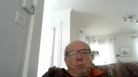 bernard1102 online show from February 2025 02:06:02 PM