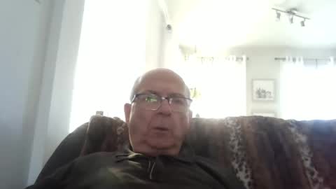 bernard1102 online show from February 2026 06:34:02 PM