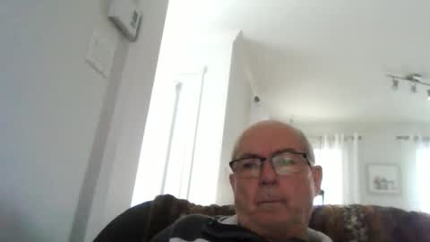 bernard1102 online show from April 2026 02:11:02 PM