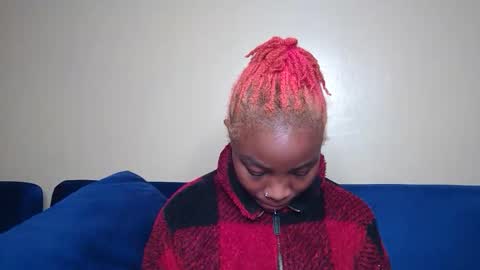 Snapshot of berries_lee chatting on September 2025 08:12:02 PM berries_lee online show from September 2025 08:12:02 PM