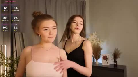 Aurora online show from November 2025 10:26:01 AM