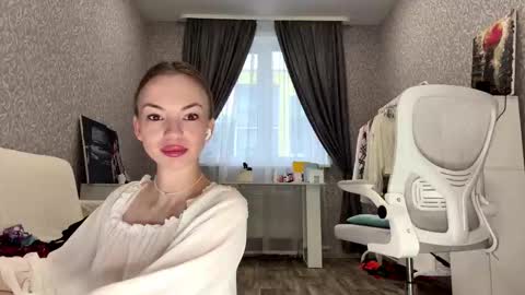 Sofia online show from October 2025 05:08:02 AM