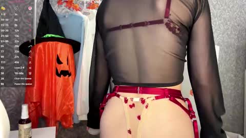 Sofia online show from October 2025 05:11:02 AM