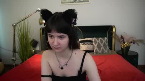 Snapshot of berrydiva chatting on May 2026 06:32:03 AM Violette online show from May 2026 06:32:03 AM