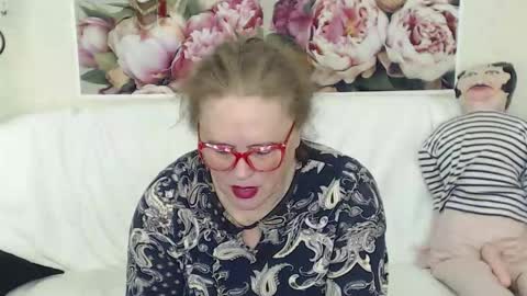 BerryShickX online show from November 2025 07:42:01 AM