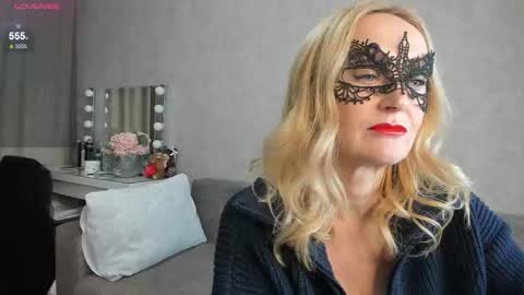 Snapshot of best__angelica chatting on November 2025 04:07:01 PM best__angelica online show from November 2025 04:07:01 PM