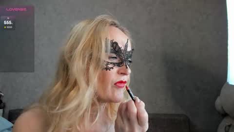 Snapshot of best__angelica chatting on November 2025 08:38:01 AM best__angelica online show from November 2025 08:38:01 AM