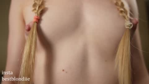 Snapshot of bestblondiiecb chatting on December 2024 08:38:01 PM Chloe Next stream on Friday online show from December 2024 08:38:01 PM