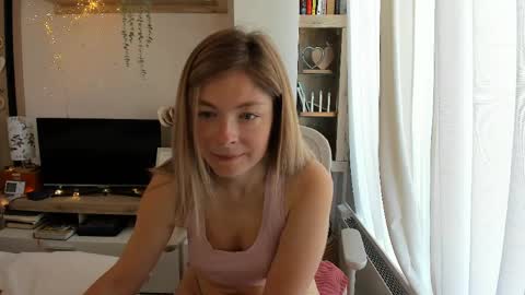 Vicky   online show from April 2026 07:55:02 AM