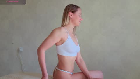 Snapshot of bestgirls2021 chatting on May 2026 01:46:01 AM Hellen and Natali online show from May 2026 01:46:01 AM