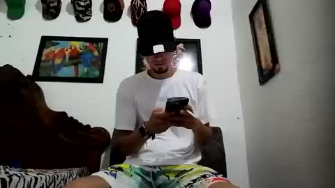 Andres online show from December 2024 11:04:01 PM