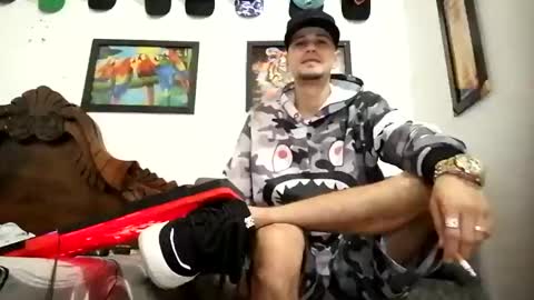 Andres online show from February 2025 10:48:01 PM