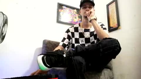 Andres online show from February 2025 11:12:02 PM