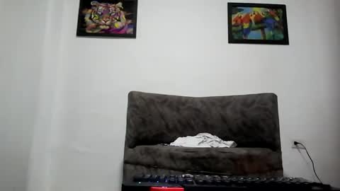 Andres online show from March 2025 10:21:01 PM