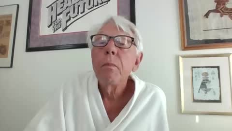 Snapshot of bestshot1951 chatting on May 2026 11:38:01 AM bestshot1951 online show from May 2026 11:38:01 AM