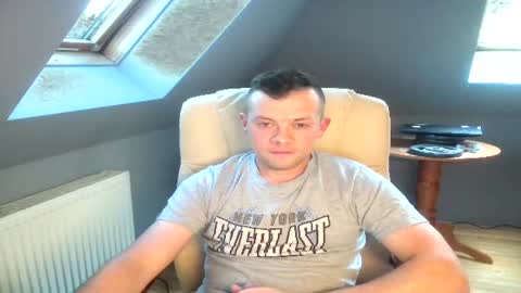 bestworld_ online show from July 2026 06:04:02 PM