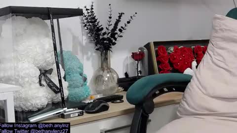 bethanylenz2 online show from November 2025 09:14:02 PM