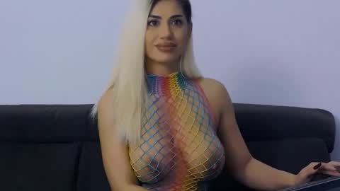 bethierusse online show from November 2025 02:34:02 AM