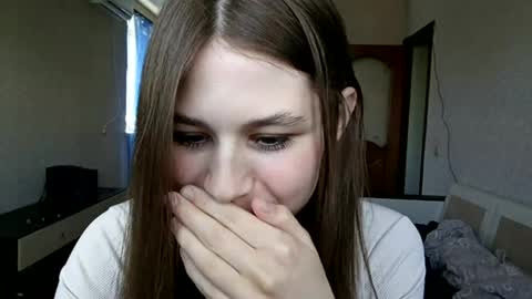 Snapshot of bethkallberg chatting on June 2026 09:10:02 AM Leila online show from June 2026 09:10:02 AM