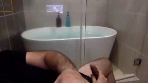 Virtual Gentleman online show from November 2025 10:23:01 PM